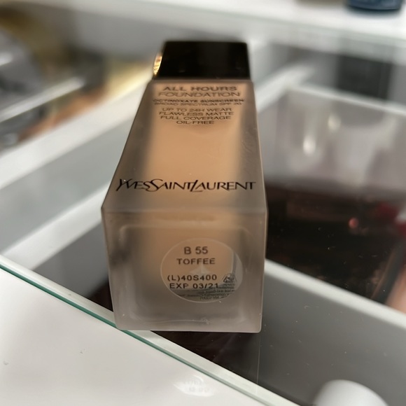 YVES SAINT LAURENT FOUNDATION - Picture 2 of 2